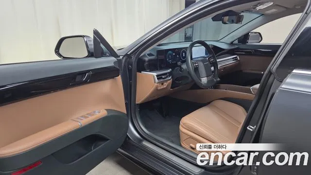 Hyundai Grandeur GN7 — Фото автомобиля 15