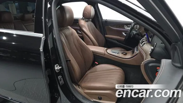 Mercedes-Benz E-Class W213 — Фото автомобиля 16
