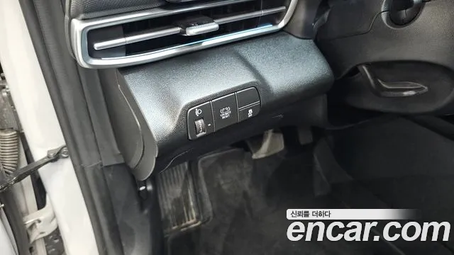 Hyundai AVANTE Modern — Фото автомобиля 19
