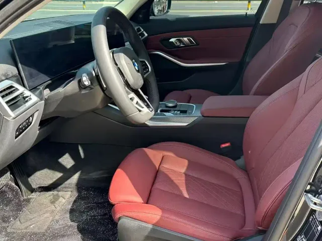 BMW 3 Series — Фото автомобиля 2