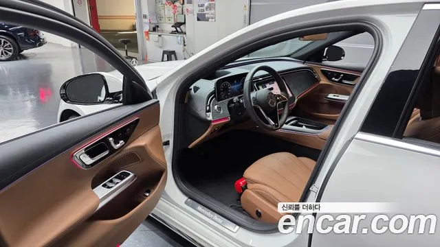 Mercedes-Benz E-Class W214 — Фото автомобиля 15