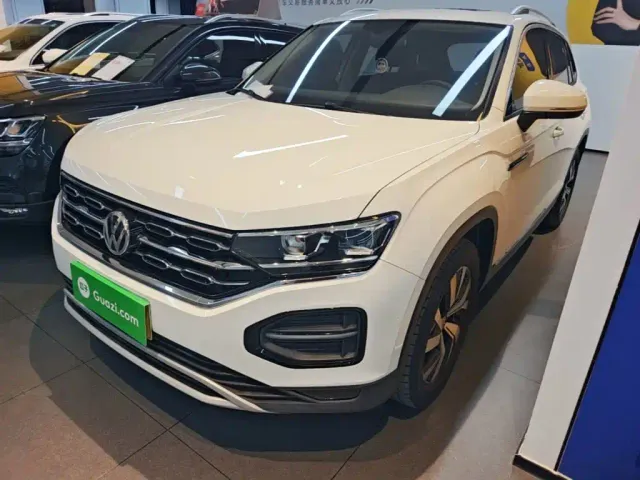Фотография автомобиля — Volkswagen Tayron