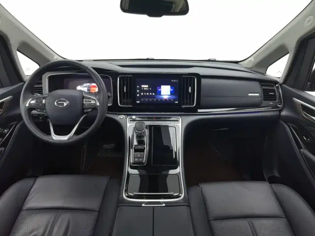 GAC Trumpchi M8 — Фото автомобиля 5