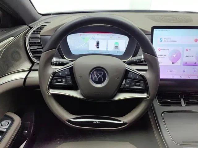 BYD Han — Фото автомобиля 15