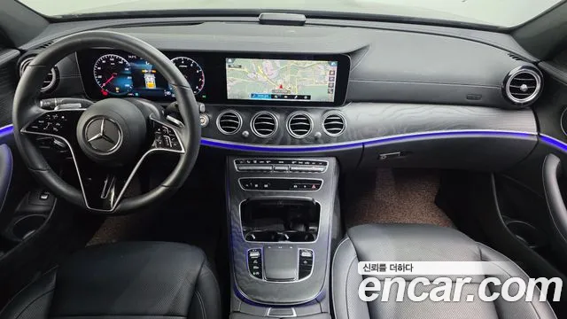 Mercedes-Benz E-Class — Фото автомобиля 7