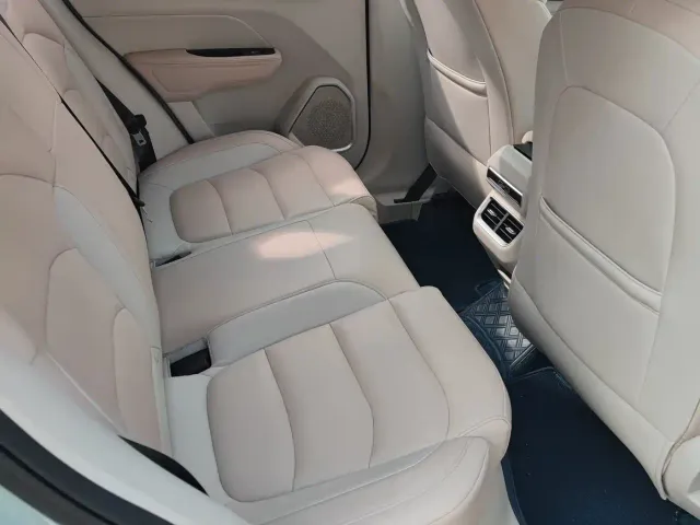 Geely ICON — Фото автомобиля 10