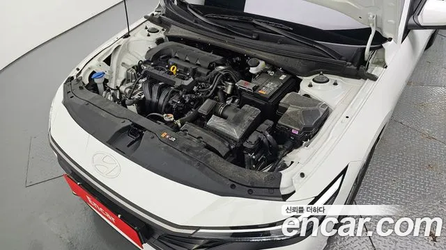 Hyundai Avante CN7 — Фото автомобиля 6