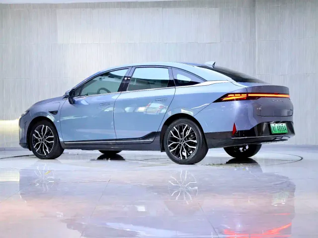Xpeng P5 — Фото автомобиля 3