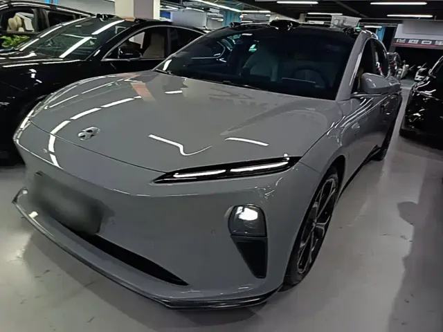 Фотография автомобиля — Nio ET5 Touring