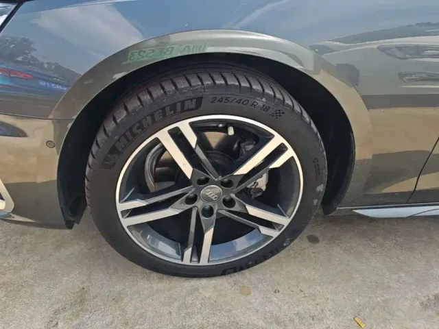 Audi Audi A4L 2020 40 TFSI Luxury Dynamic — Фото автомобиля 22