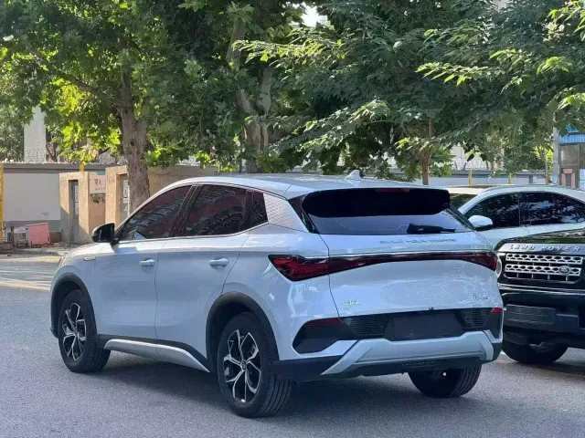 BYD Yuan PLUS — Фото автомобиля 9