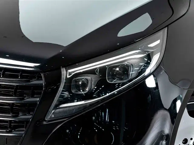 Mercedes-Benz V-Class — Фото автомобиля 4