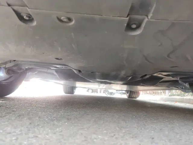 Tesla Model Y — Фото автомобиля 24