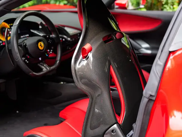 Ferrari SF90 — Фото автомобиля 14