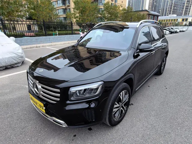 Фотография автомобиля — Mercedes-Benz GLB-Class