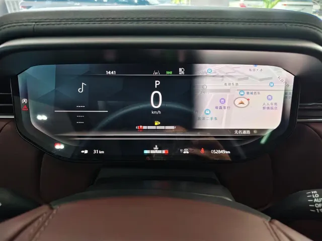 Land Rover Range Rover Sport — Фото автомобиля 9