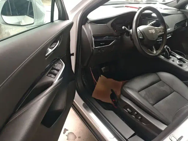 Cadillac XT4 — Фото автомобиля 15