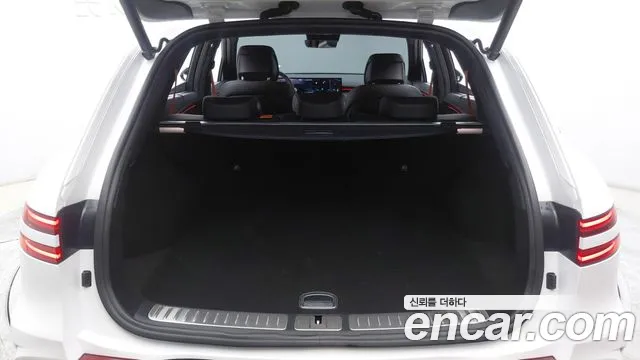 Genesis GV70 — Фото автомобиля 6