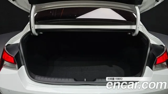 Hyundai Avante CN7 — Фото автомобиля 20