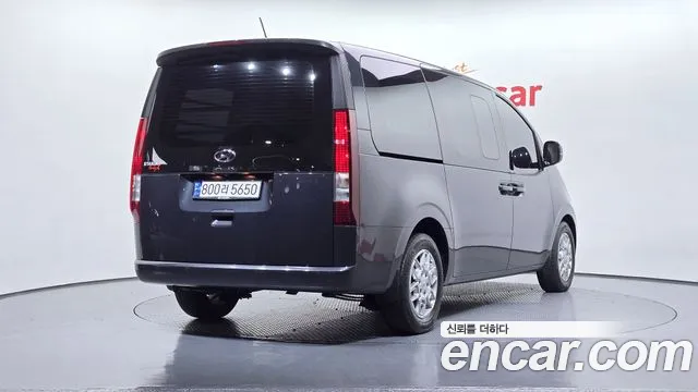 Hyundai Staria Staria Карго 5 мест — Фото автомобиля 2