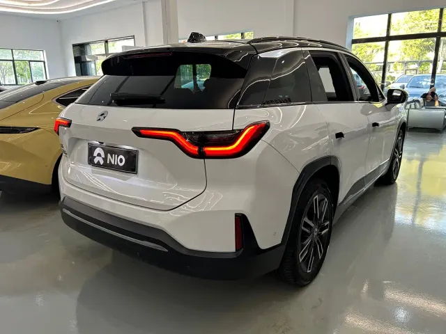 Nio ES6 — Фото автомобиля 2