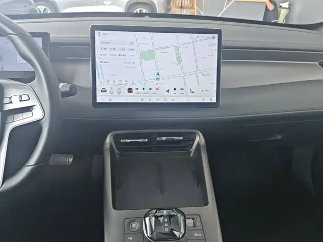 BYD Qin PLUS — Фото автомобиля 12