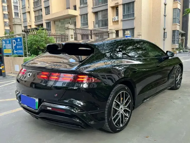 Denza Denza Z9GT 2024 Model 1100 AWD Pro Edition — Фото автомобиля 8