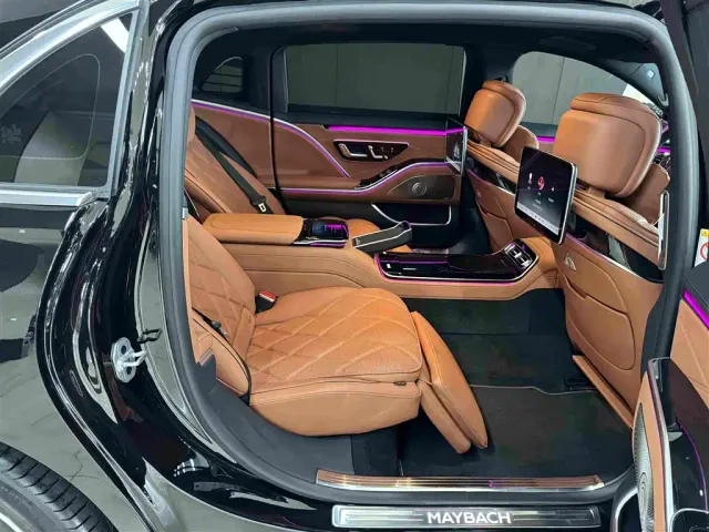 Mercedes-Benz Maybach S-Class — Фото автомобиля 12