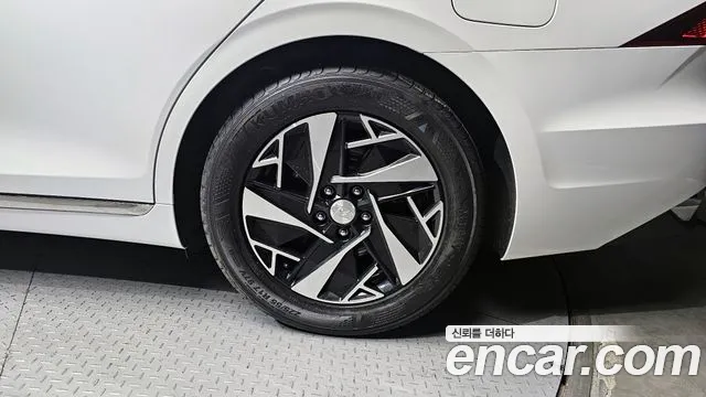 Hyundai Grandeur — Фото автомобиля 20