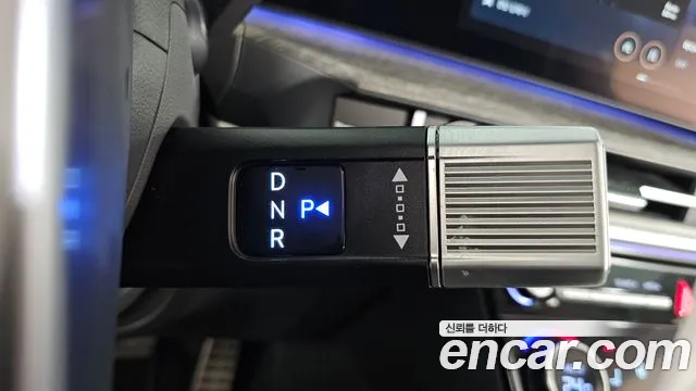 Hyundai Santa Fe MX5 — Фото автомобиля 12