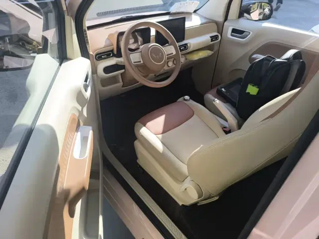 Wuling Hongguang Mini EV — Фото автомобиля 15