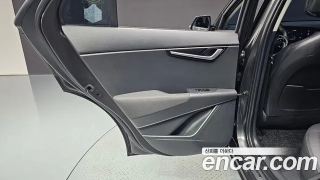 Kia Niro All Niro EV Earth — Фото автомобиля 24