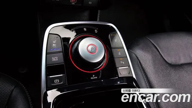 Kia Niro — Фото автомобиля 12