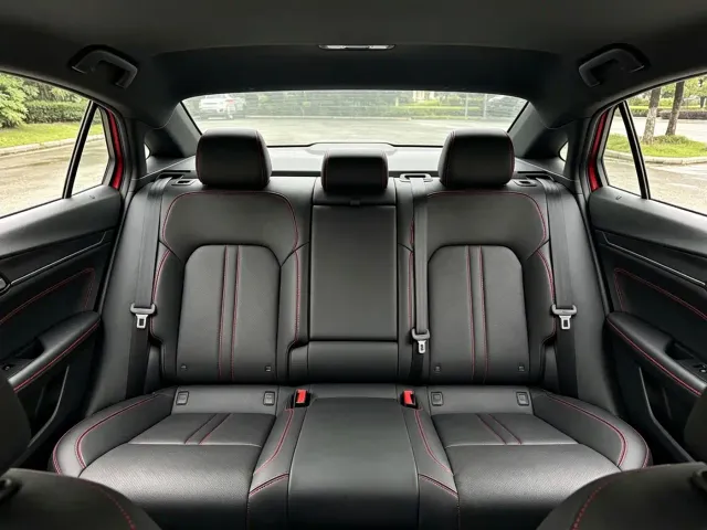 Dongfeng Yixuan MAX — Фото автомобиля 7