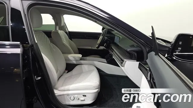 Hyundai Grandeur Grandeur (GN7) 3.5 Бензин 4WD — Фото автомобиля 8