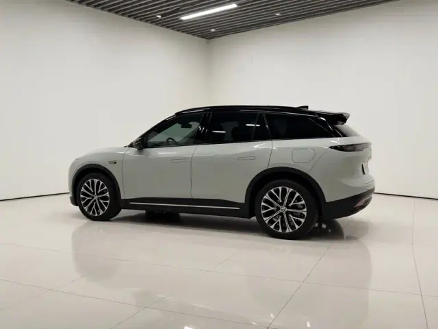 Nio ES6 — Фото автомобиля 27