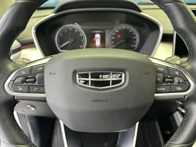 Geely Binyue — Фото автомобиля 14