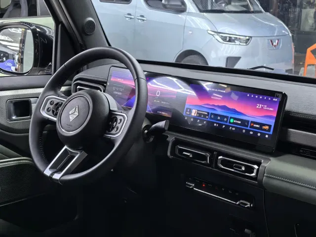 Baojun Yep — Фото автомобиля 12