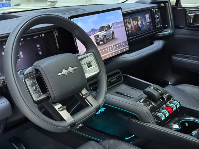BYD FangChengBao Leopard 5 — Фото автомобиля 9