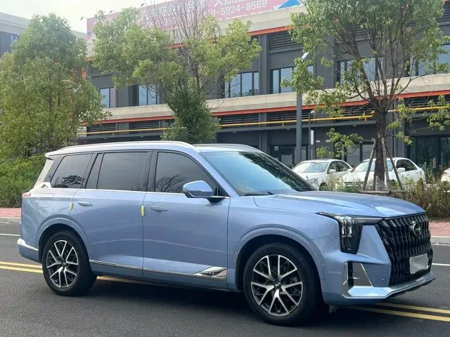 GAC Trumpchi GS8 — Фото автомобиля 3