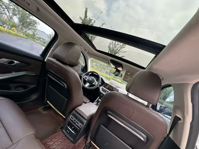 BMW BMW 3 Series 2022 320Li M Sport Package — Фото автомобиля 8