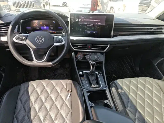 Volkswagen Sagitar — Фото автомобиля 9