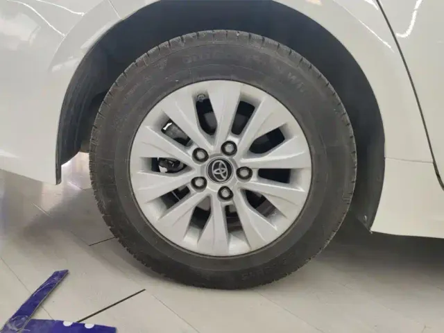 Toyota Corolla — Фото автомобиля 6
