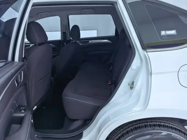 Haval M6 — Фото автомобиля 11
