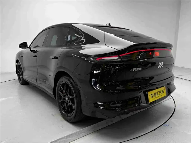 IM Motors LS6 — Фото автомобиля 18