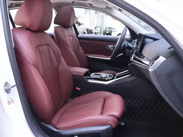 BMW 3 Series — Фото автомобиля 21