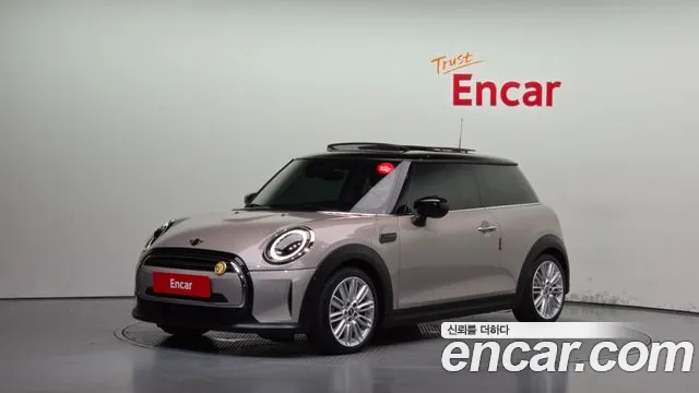 Фотография автомобиля — MINI Cooper