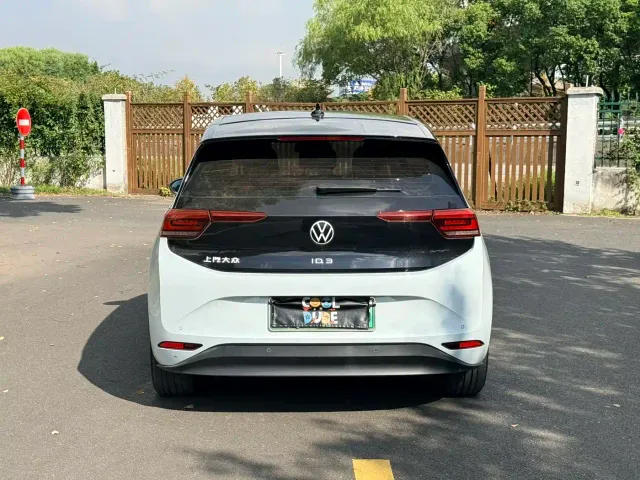 Volkswagen ID.3 — Фото автомобиля 5