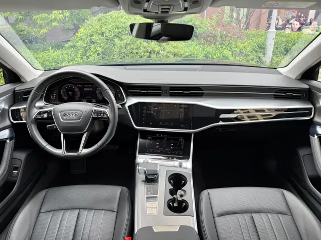 Audi A6 — Фото автомобиля 4