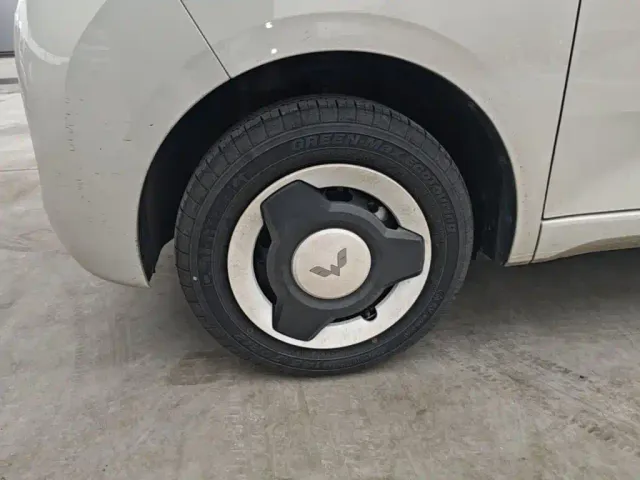 Wuling Hongguang Mini EV — Фото автомобиля 22